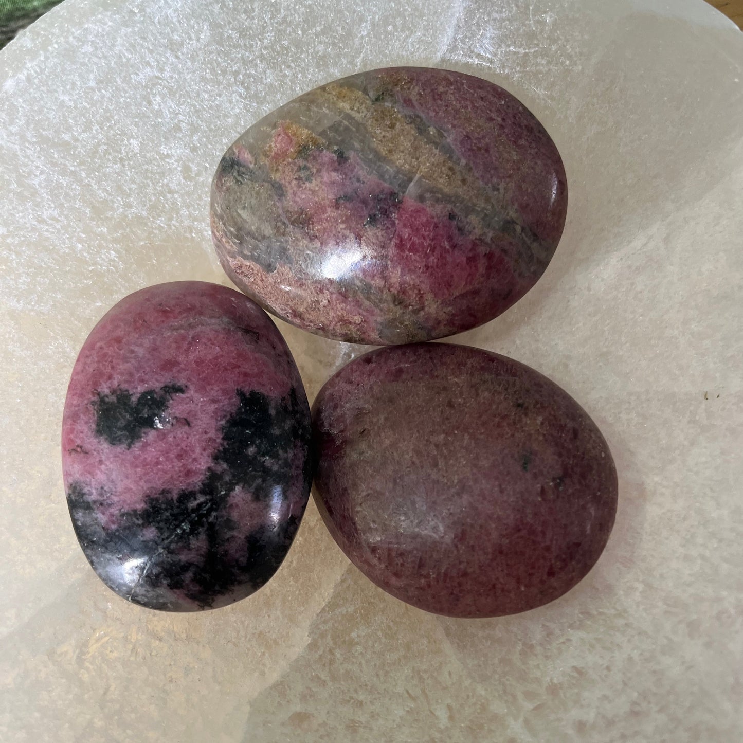 Rhodonite palm stone - B