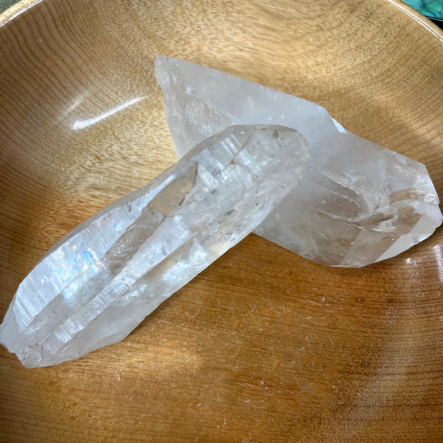 Clear Quartz - Points Low-Grade Large